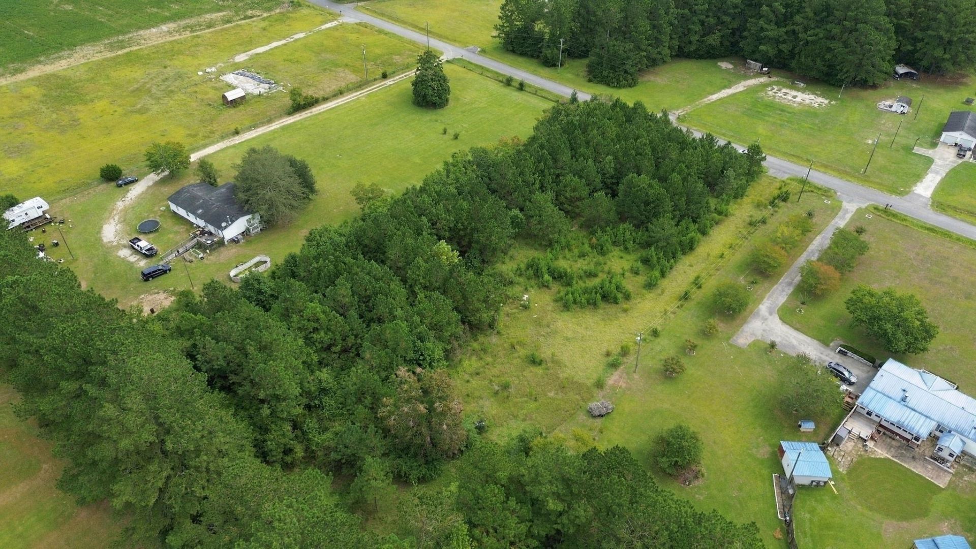 1212 Nursery Rd. Photo 7