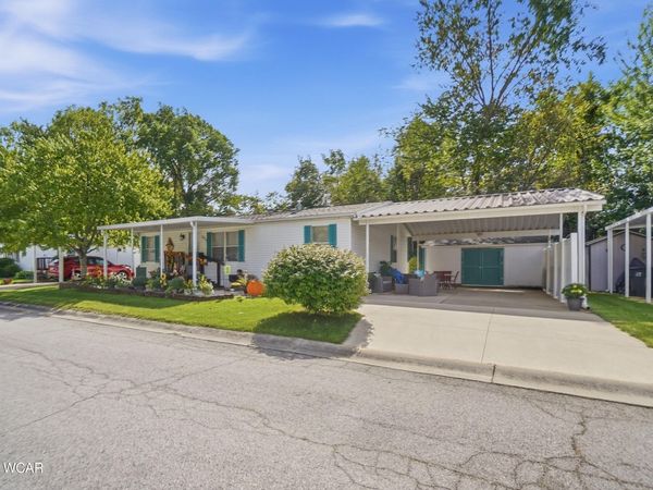108 Deercreek Circle, Lima, OH 45804