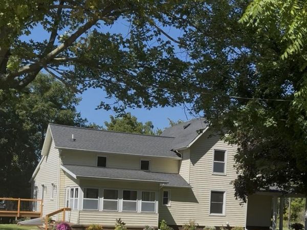 9861 W Grand River Highway, Grand Ledge, MI 48837