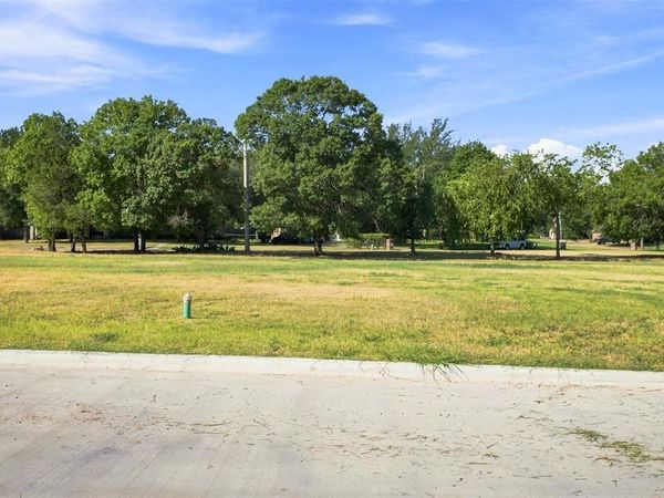 134 Dove Meadow Lane, Glen Rose, TX 76043