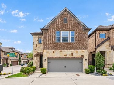 8615 Thorbrush Place, Dallas, TX 75238