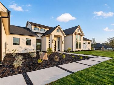 7752 Laura Lake Lane, Fort Worth, TX 76126