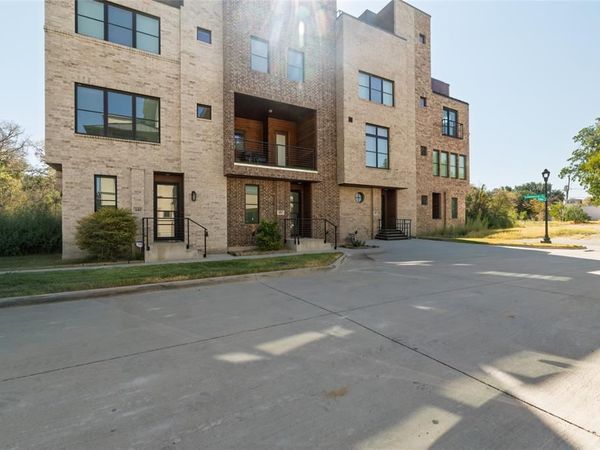449 S Rayner Street, Fort Worth, TX 76111