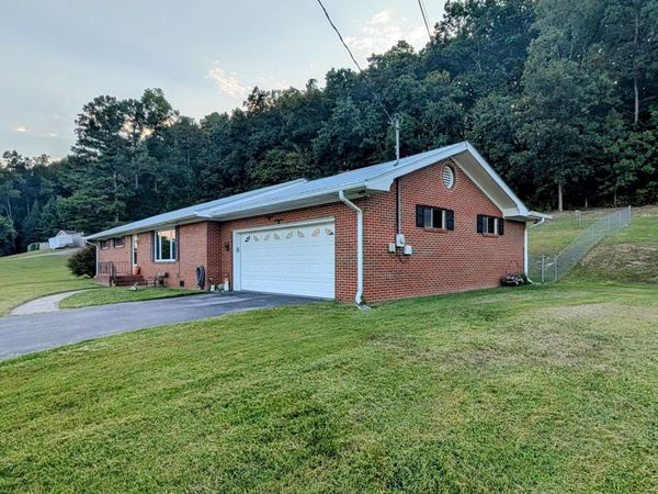 4392 Blue Springs Road, Cleveland, TN 37311