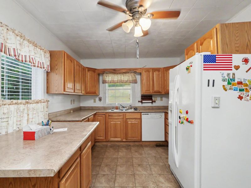 114 Enterprise Street, Edison, OH 43320 Photo 5