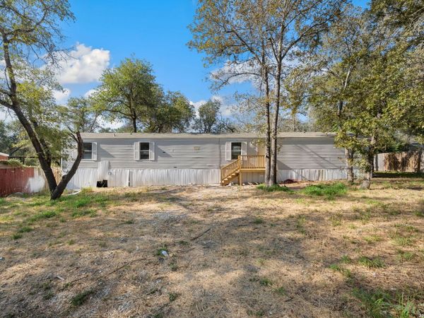 4514 Indian Springs Dr, Elmendorf, TX 78112