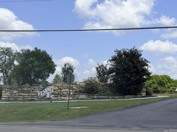 000 Airport, Bandera, TX 78003