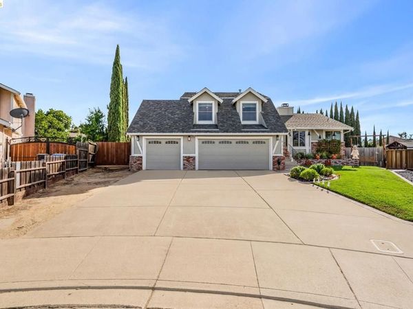 611 Woodbury Pl, Oakley, CA 94561
