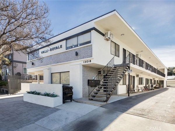 13018 Valleyheart Drive, Unit 8, Studio City, CA 91604
