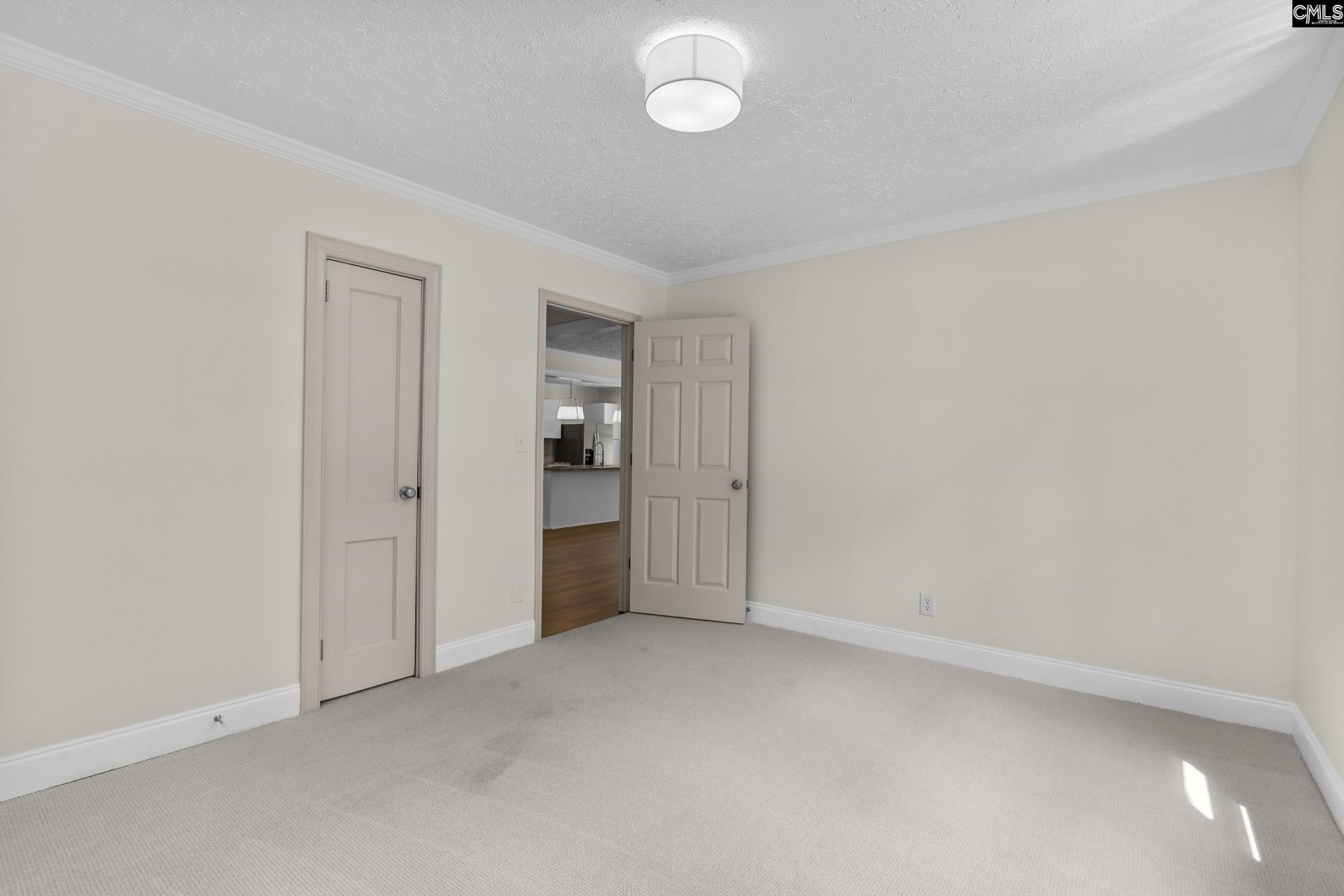322 Augusta Road  Photo 12
