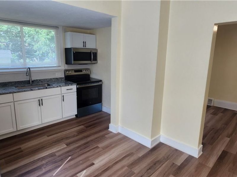 2180 W 104th Street, Cleveland, OH 44102 Photo 10