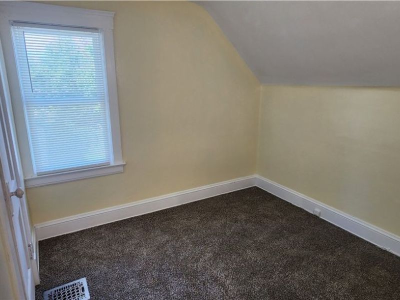 2180 W 104th Street, Cleveland, OH 44102 Photo 15