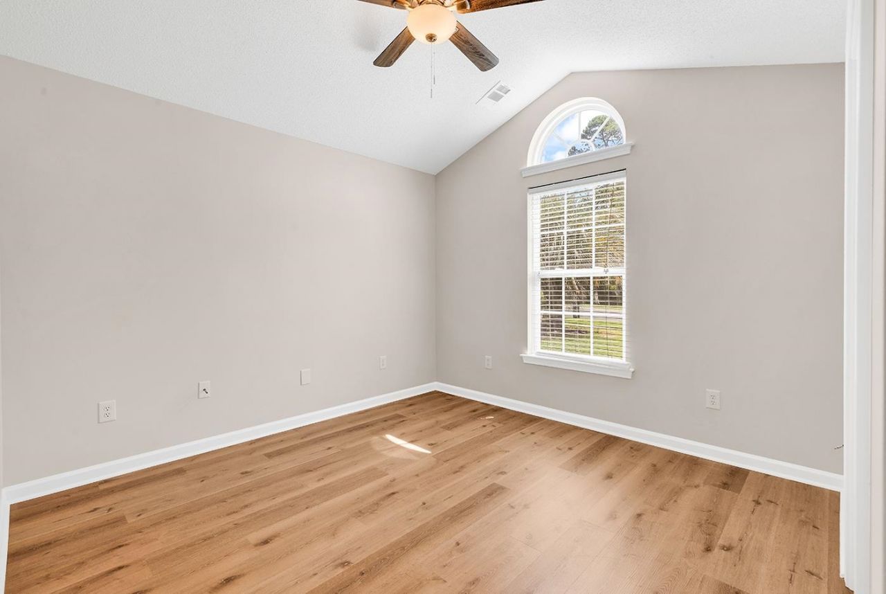 336 Lynco Ln.  Photo 20