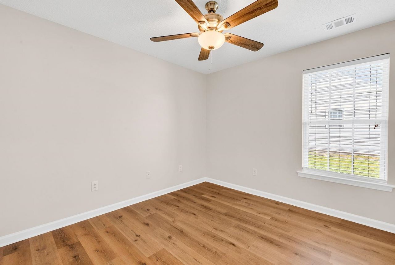 336 Lynco Ln.  Photo 22