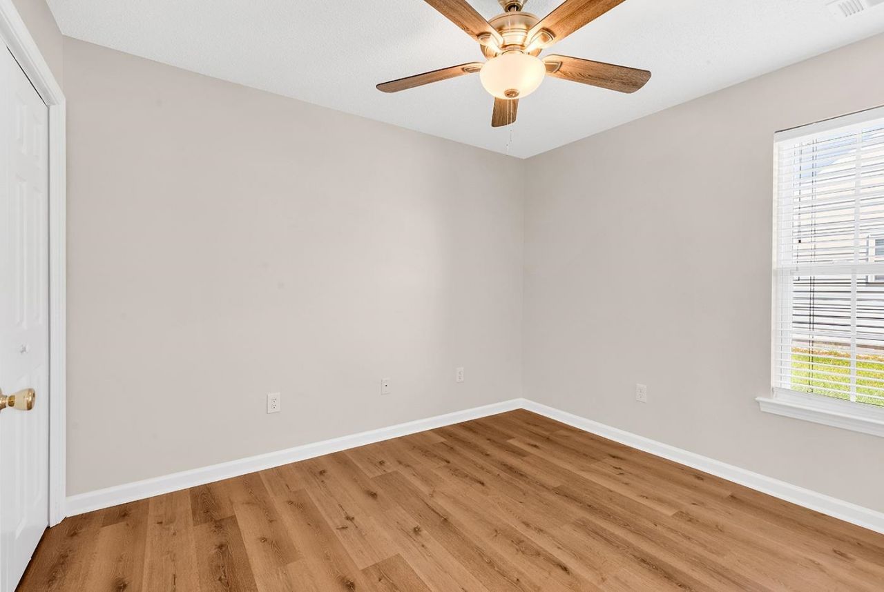 336 Lynco Ln.  Photo 23
