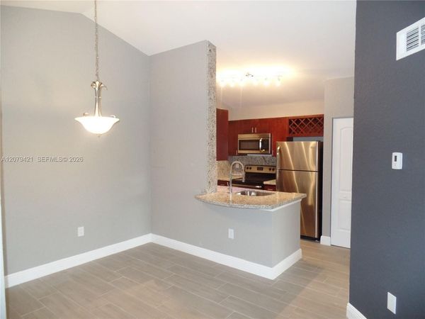 2881 N Oakland Forest Dr , Unit 311, Oakland Park, FL 33309