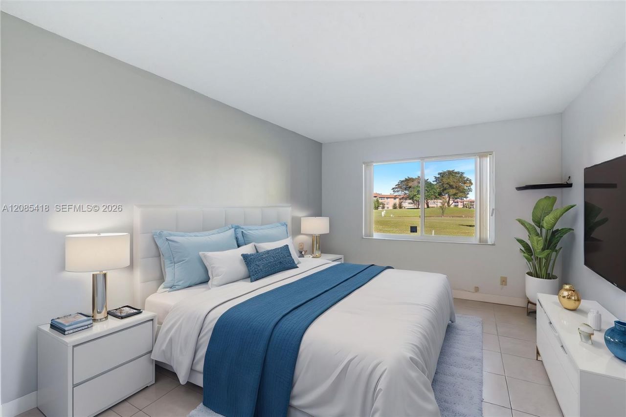 9761 Sunrise Lakes Blvd, Unit 107, Sunrise, FL 33322 Photo