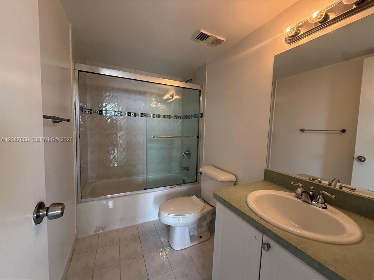 13120 SW 92nd Ave, Unit B-520, Miami, FL 33176 Photo
