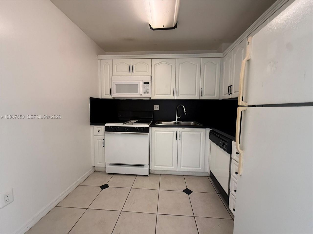 13120 SW 92nd Ave, Unit B-520, Miami, FL 33176 Photo