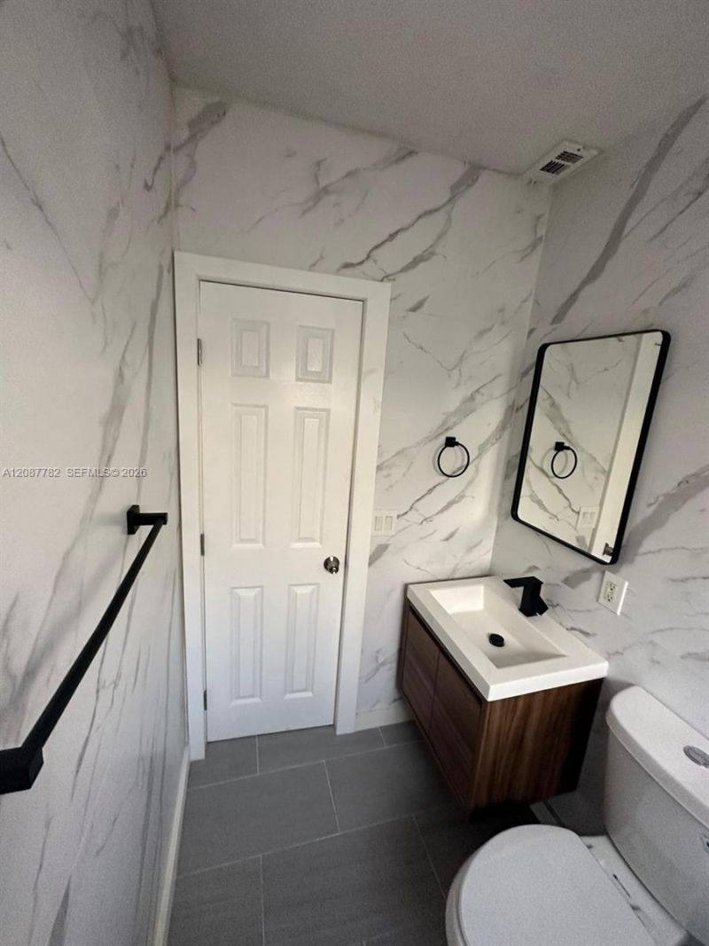 3045 SW 21st St, Unit 3047, Miami, FL 33145 Photo