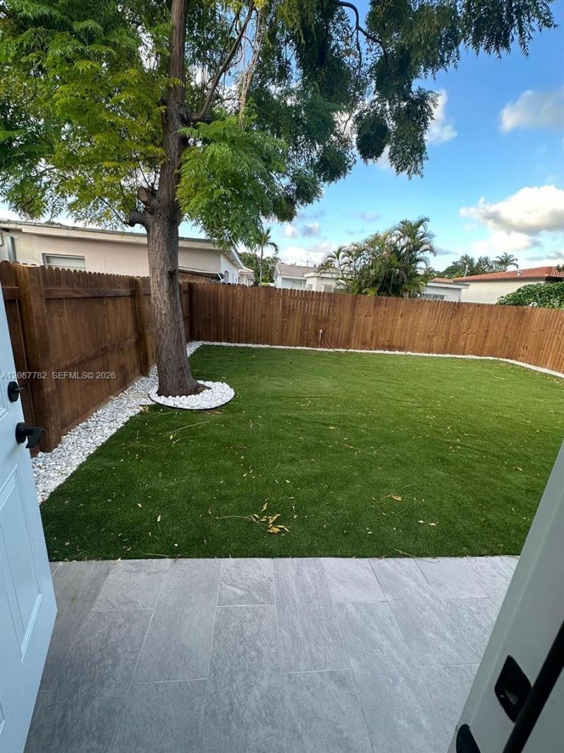 3045 SW 21st St, Unit 3047, Miami, FL 33145 Photo