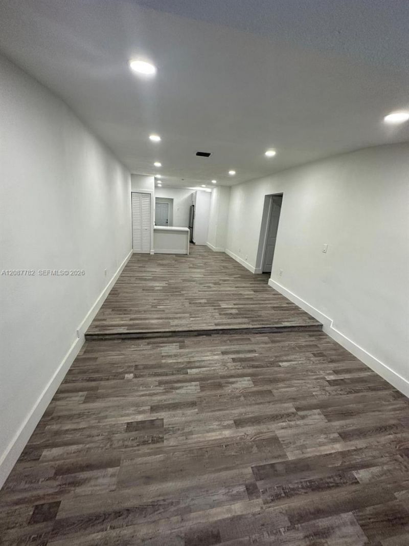 3045 SW 21st St, Unit 3047, Miami, FL 33145 Photo