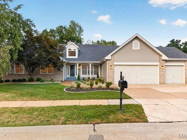 1308 Westhampton Woods Court, Wildwood, MO 63005