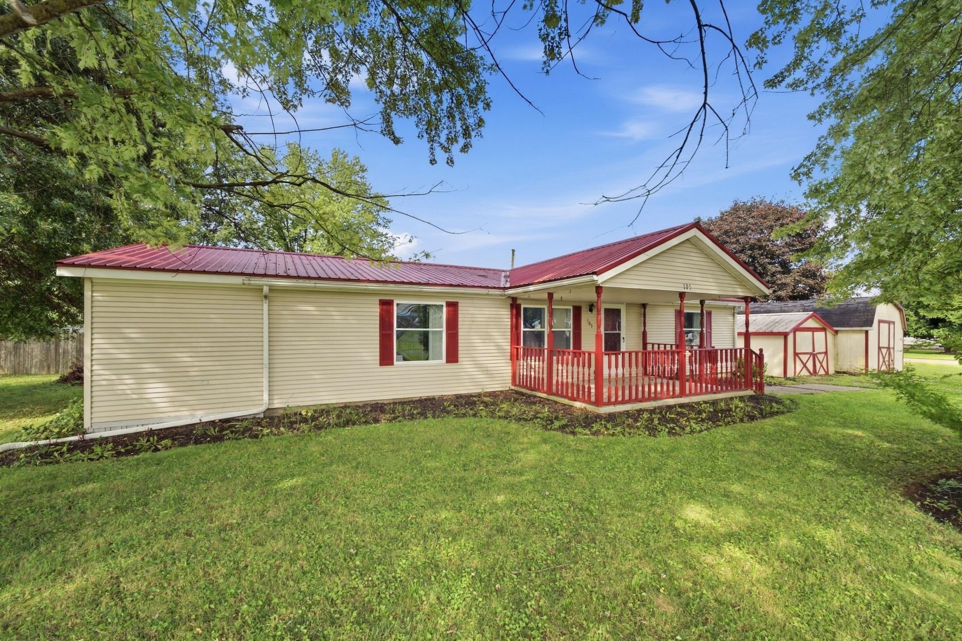 105 Beard Street, Frazeysburg, OH 43822 Main Photo
