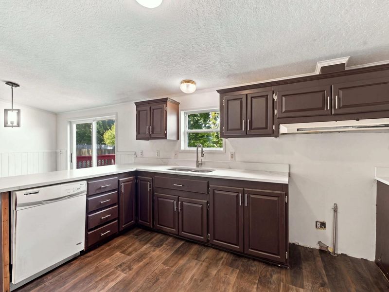 105 Beard Street, Frazeysburg, OH 43822 Photo 11