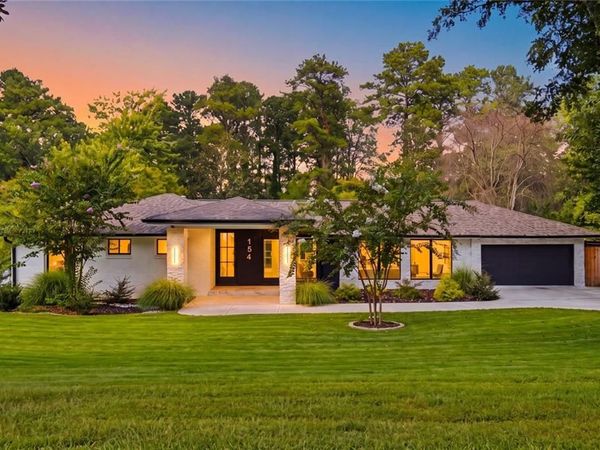 154 Cromwell Road NE, Sandy Springs, GA 30328