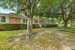 1884 Saint Julian Drive photo 4