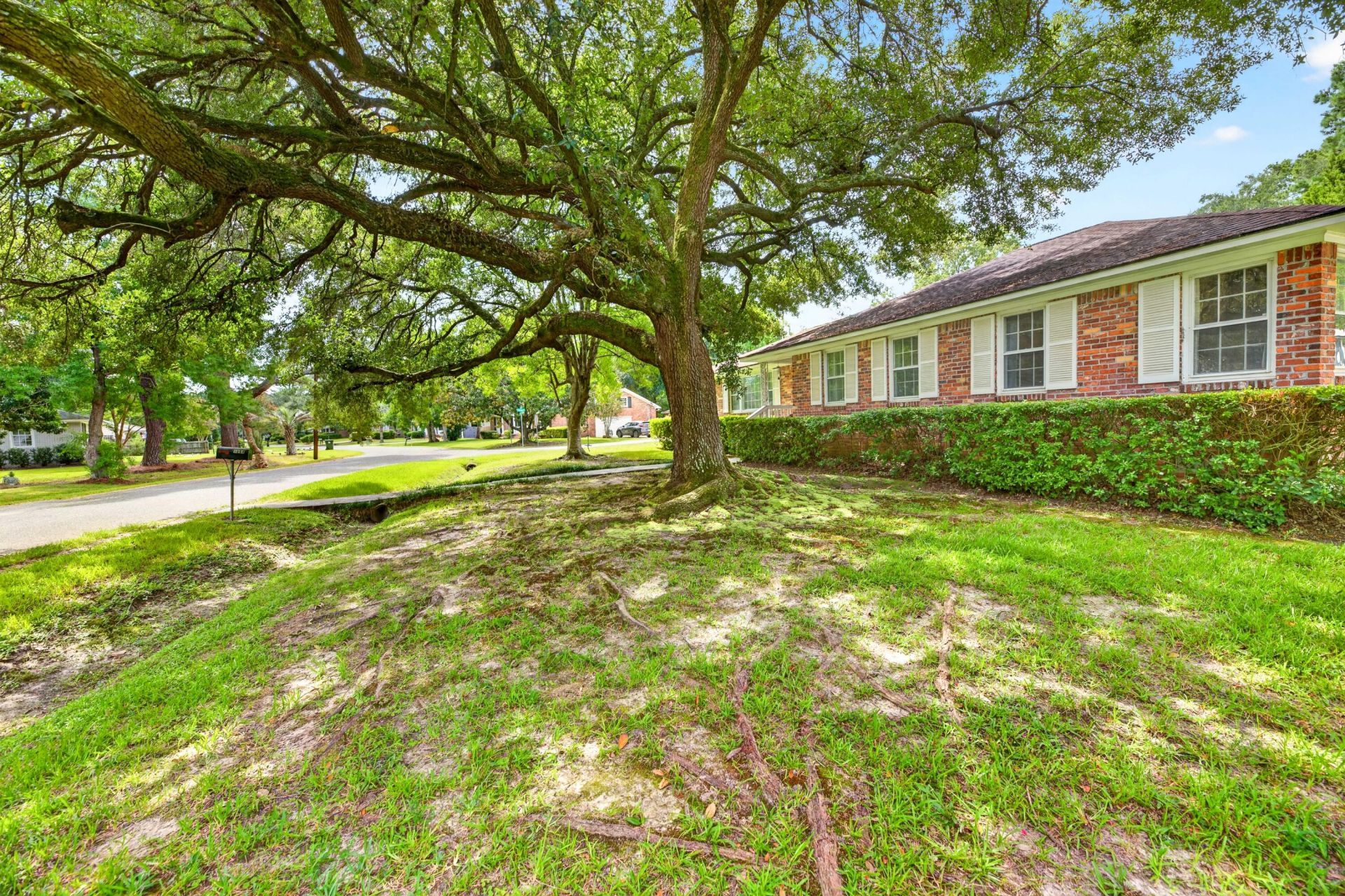 1884 Saint Julian Drive Photo 5