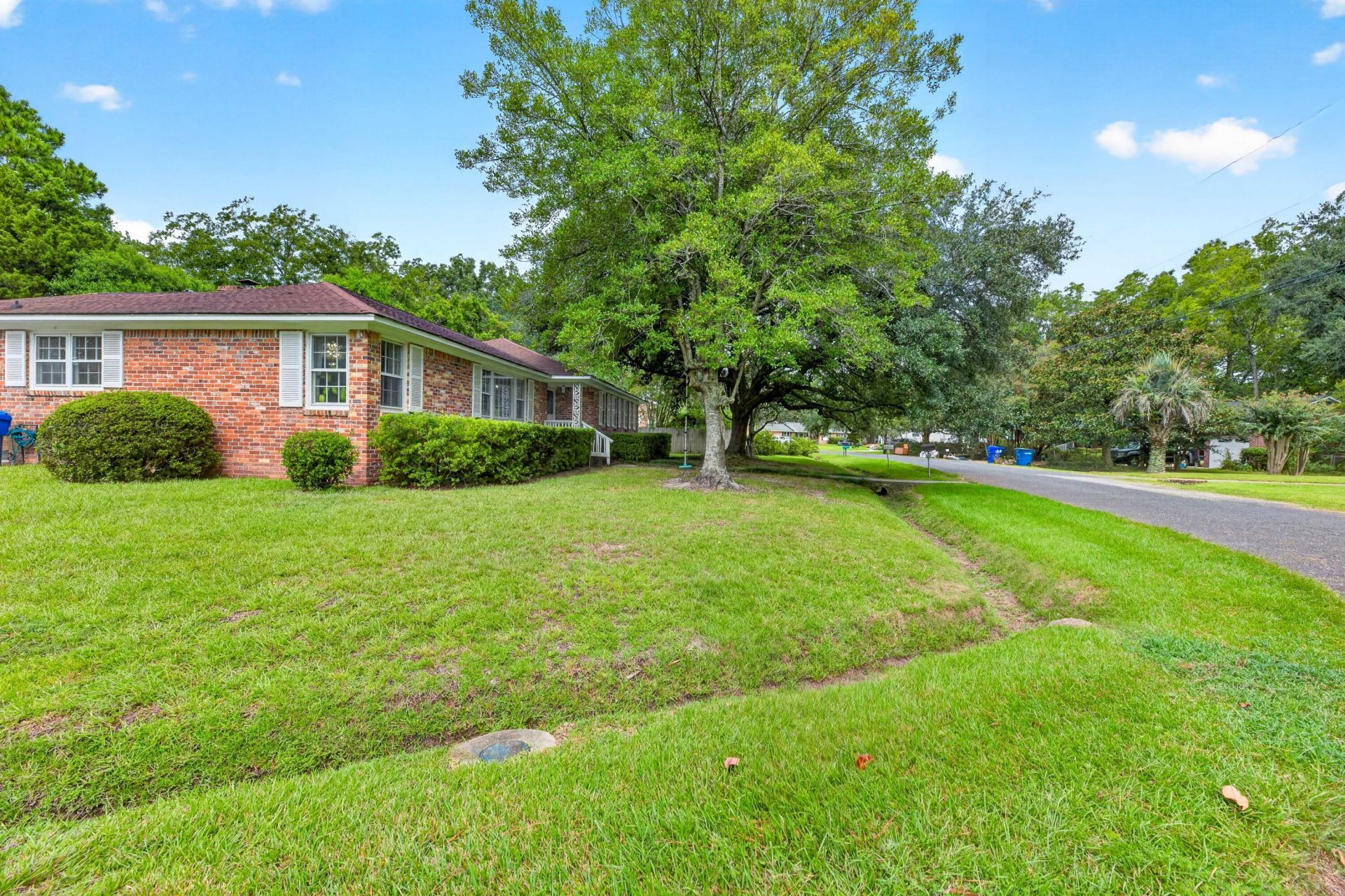 1884 Saint Julian Drive Photo 6