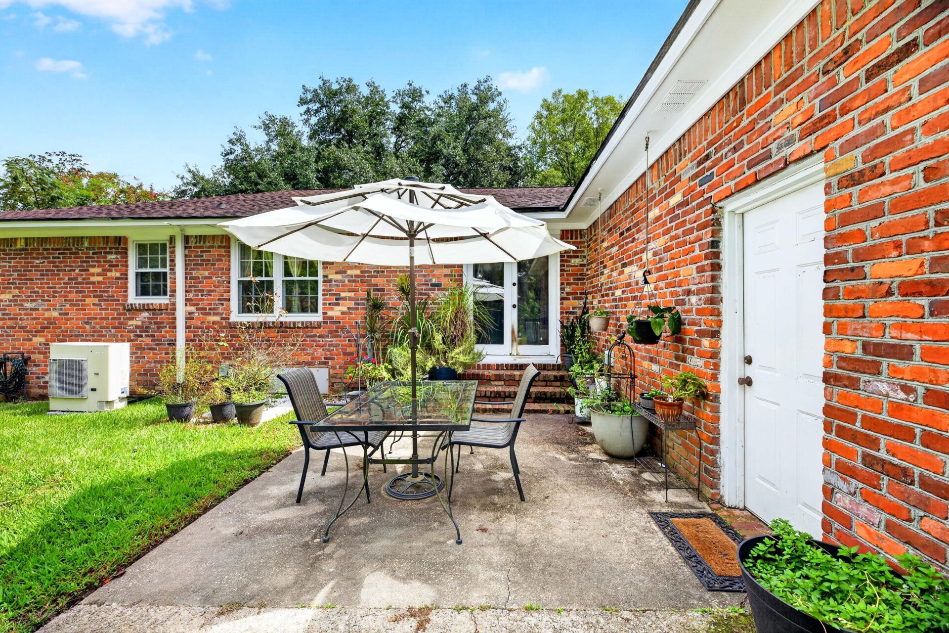 1884 Saint Julian Drive Photo 8