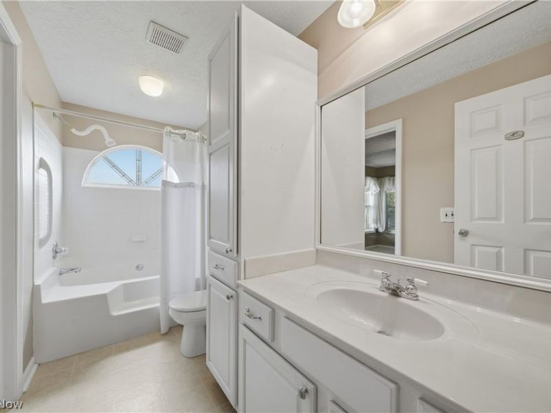 4435 Dalbury Avenue NE, Canton, OH 44714 Photo 14