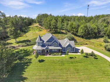 21830 MEADOWVIEW Parkway, COUNCIL BLUFFS, IA 51503