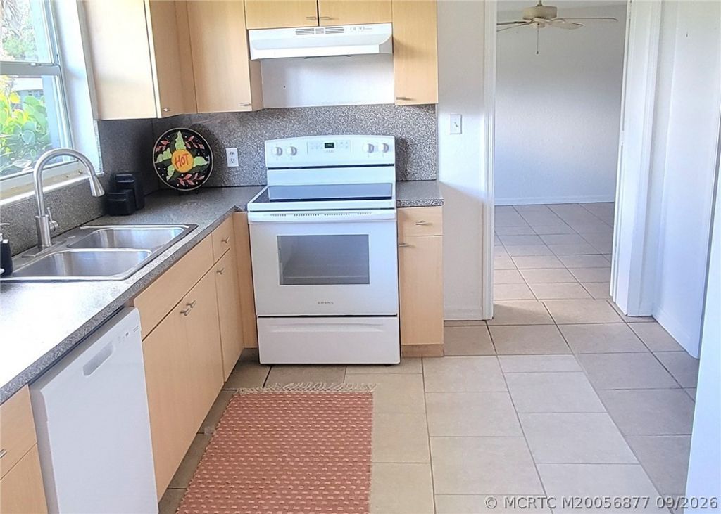 1038 Trinidad Avenue, Fort Pierce, FL 34982 Photo