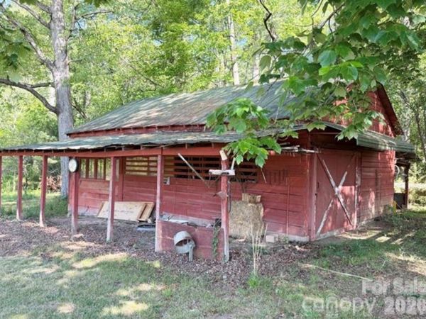 3162 Morganton Boulevard SW, Lenoir, NC 28645