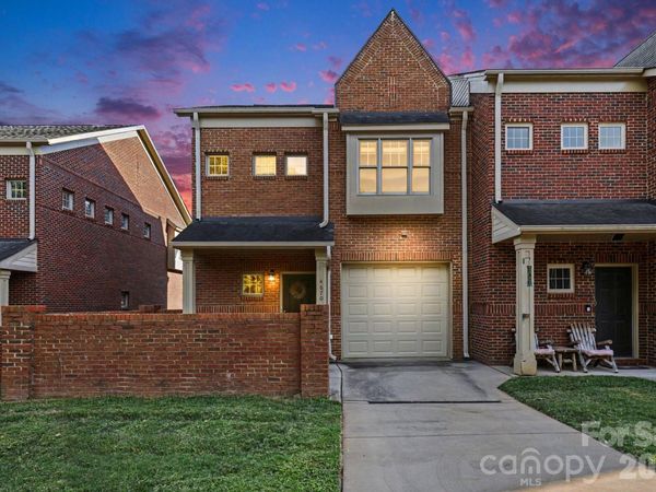 4670 Dabney Vigor Drive , Charlotte, NC 28209
