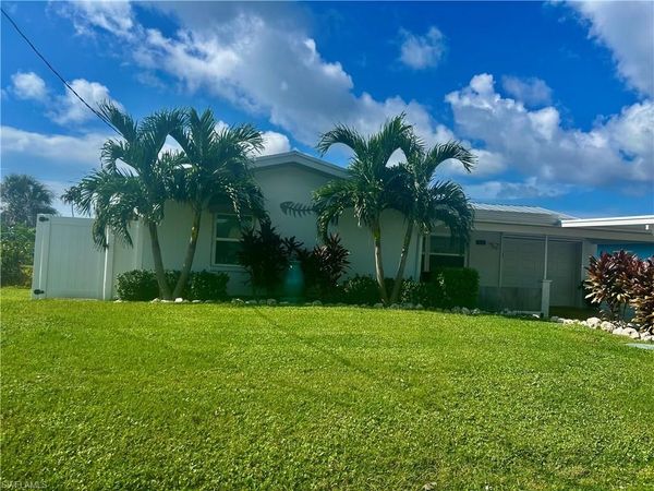 3681 Ruby AVE, ST. JAMES CITY, FL 33956