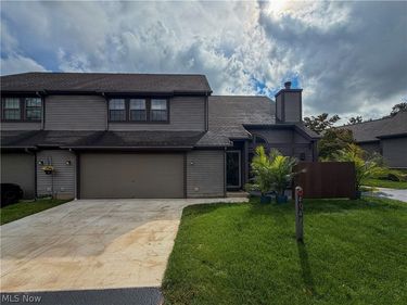 4044 Saint Andrews Court, Unit 3, Canfield, OH 44406