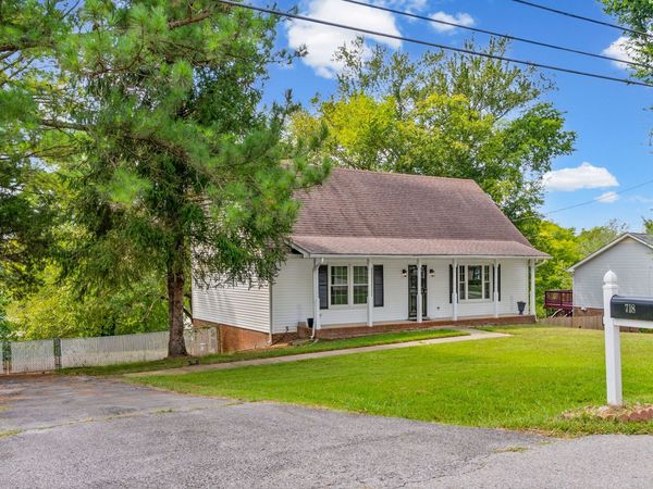 718 Jace Dr , Clarksville, TN 37040