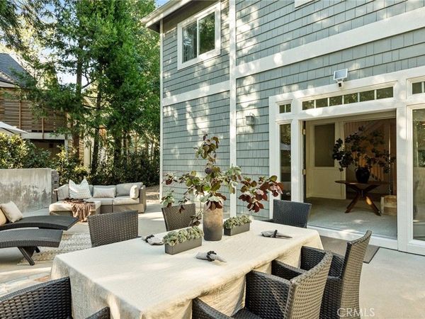 26385 Walnut Hills Drive, Lake Arrowhead, CA 92352