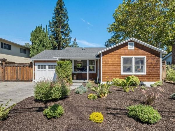 1131 King Street, Redwood City, CA 94061