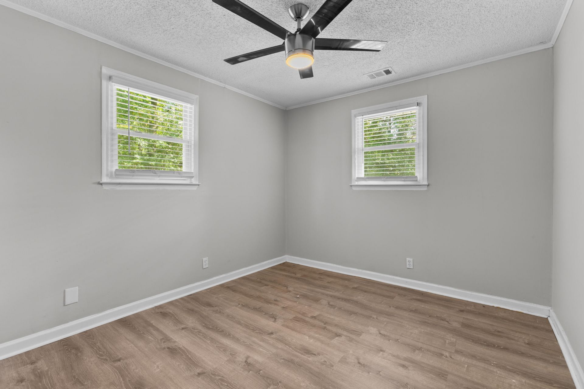 197 Baxter Circle Photo 12