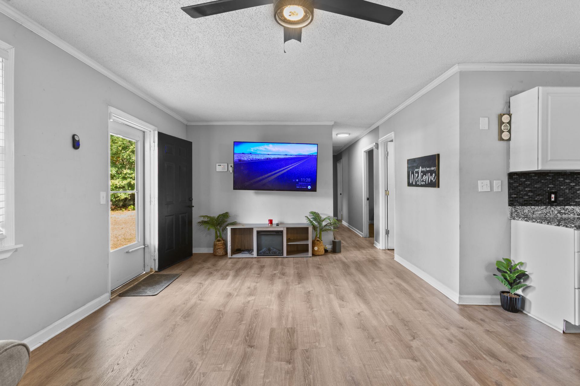 197 Baxter Circle Photo 4