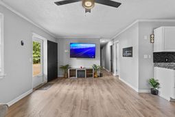197 Baxter Circle photo 4