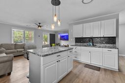 197 Baxter Circle photo 4
