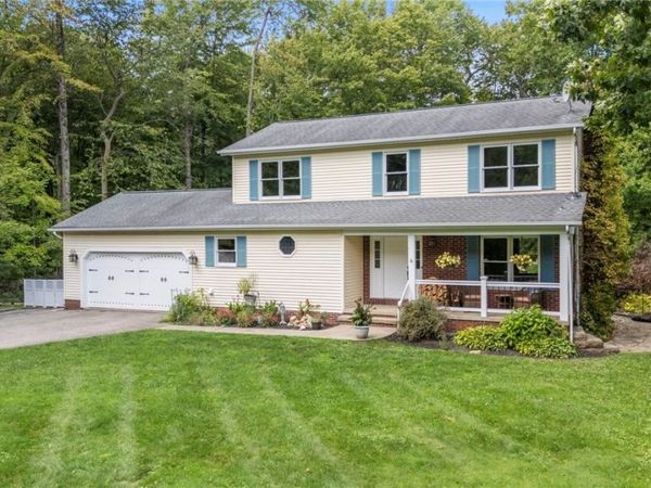 9886 High Country Drive, Chardon, OH 44024