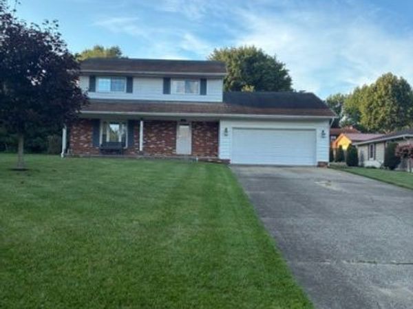 1560 Raywood Road, Alliance, OH 44601